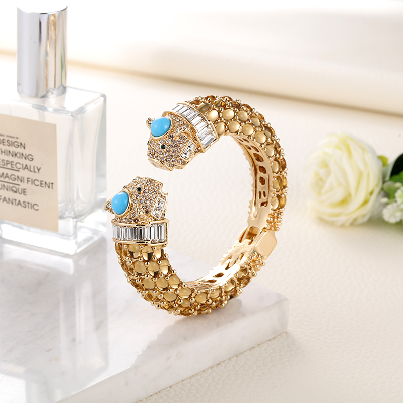 Sally's Paradise Animal Bracel - Paradise Jewelry & Watches Llc Photos recension och pris