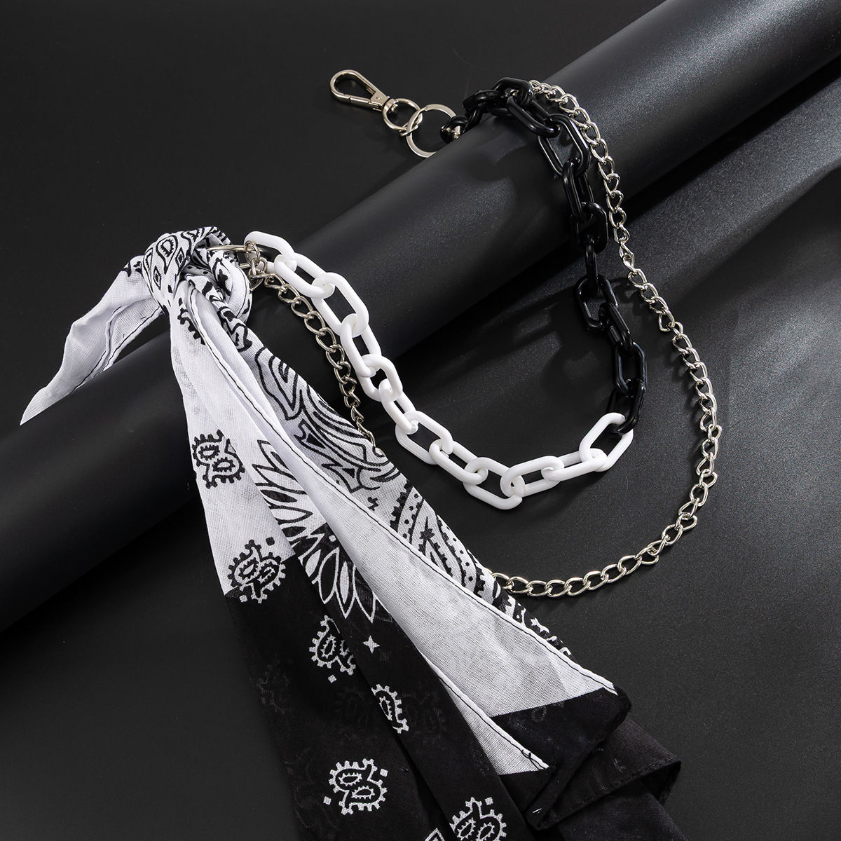 Paisley Bandana Layered Pants  - Hip Hop Chain Necklace recension och pris