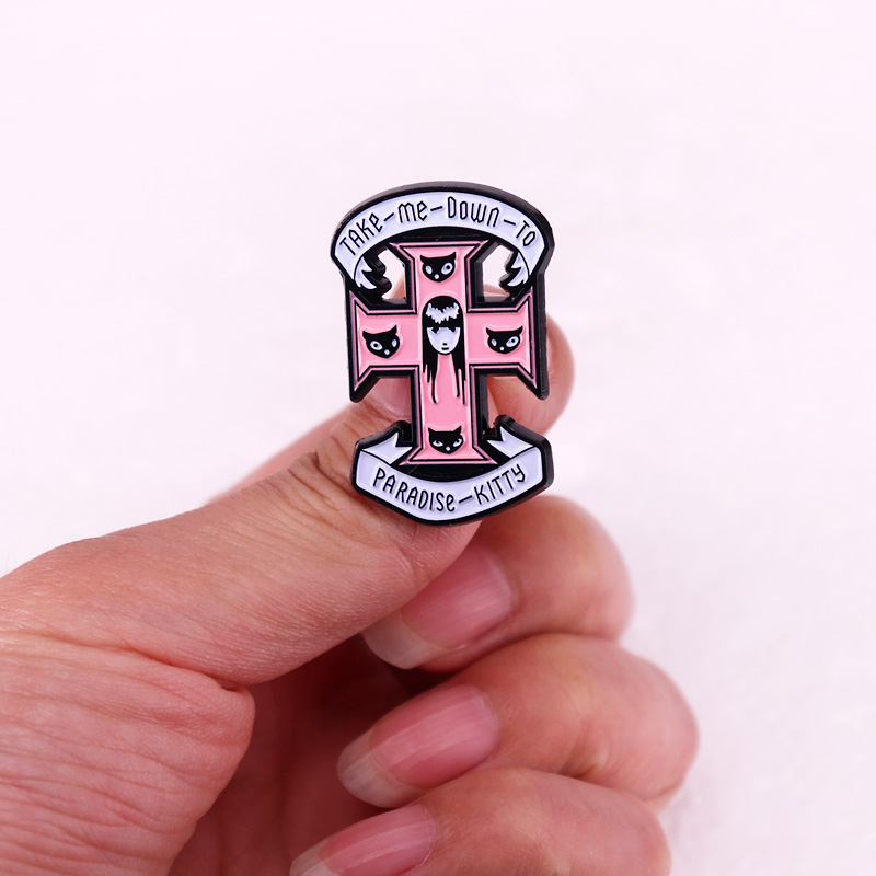Emily the Strange Take Me Down - Paradise Jewelry & Watches Llc Photos recension och pris